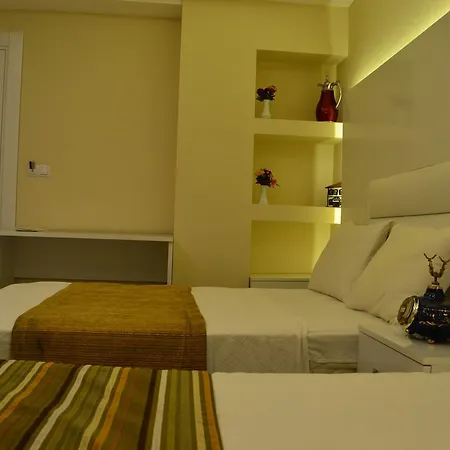 S. Sophia - Cemberlitas Hotel